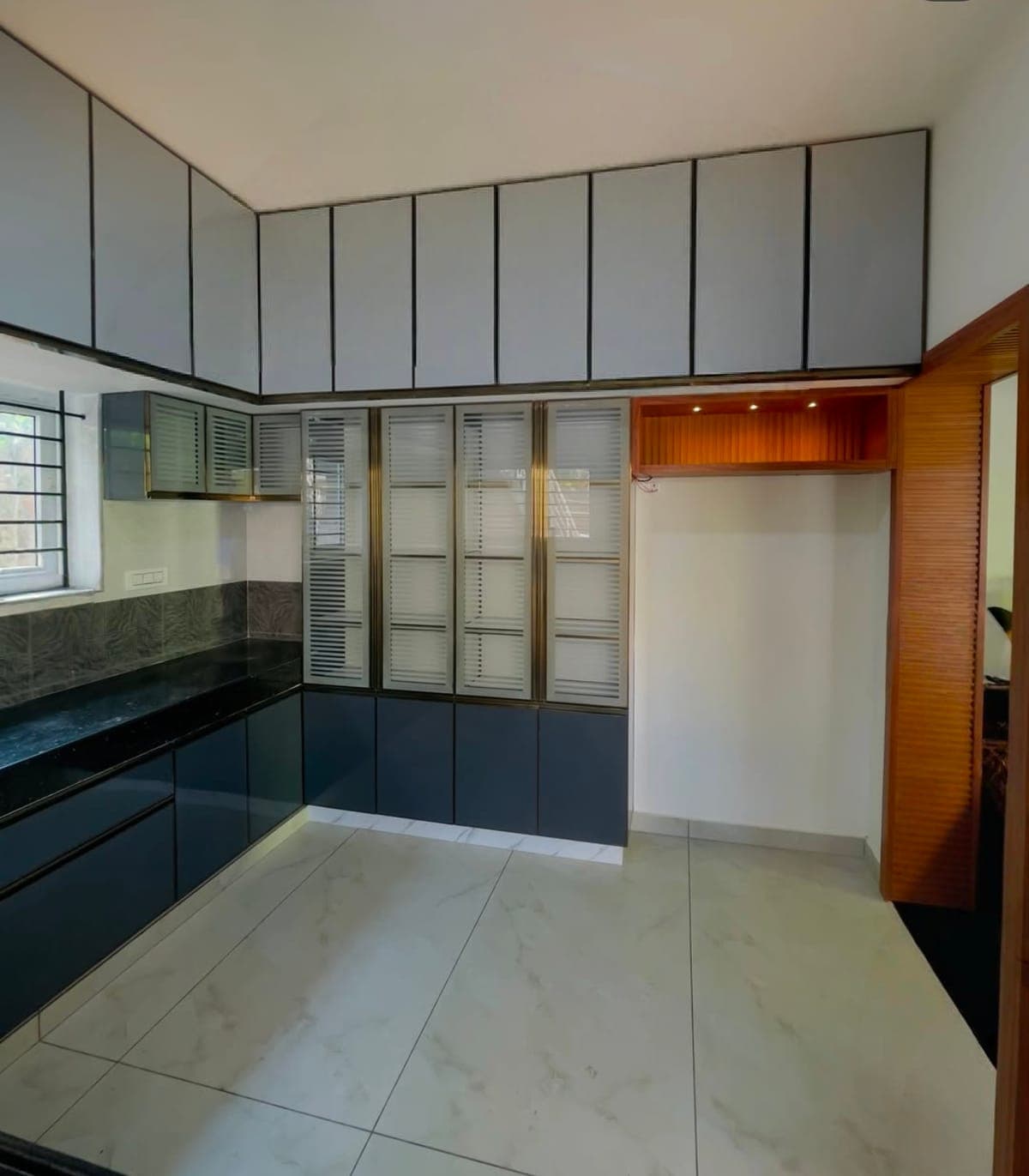 Aluminium Cupboards